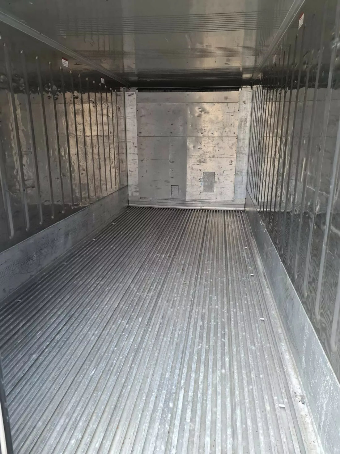 Container Refrigerato da 20 Piedi – Stoccaggio Sicuro per Cibo e Medicinali