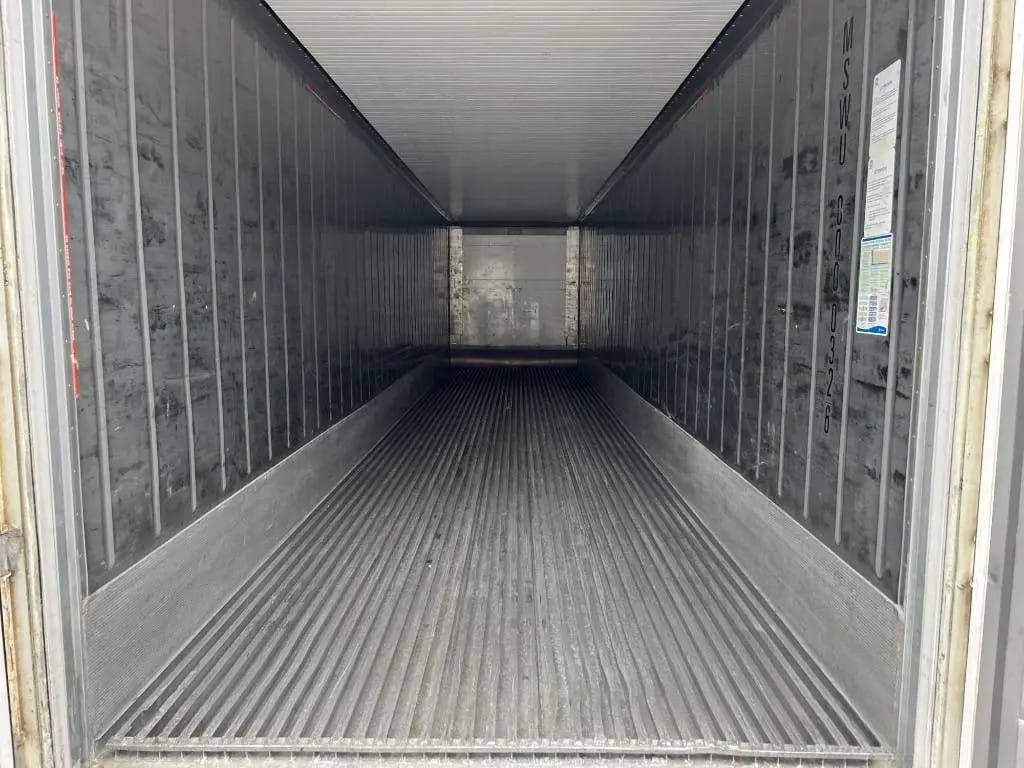 Container Insulato High Cube da 40 Piedi – Ideale per il Trasporto Refrigerato